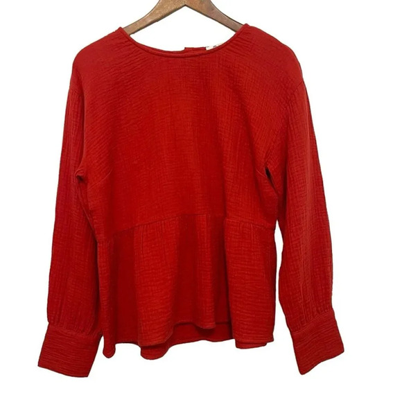 Women's Red Button-Back Peplum Top - Picture 9 of 9